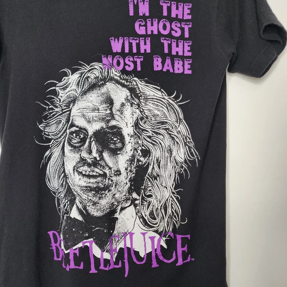 BeetleJuice black purple mens cut‎ tshirt Medium - Picture 2 of 7